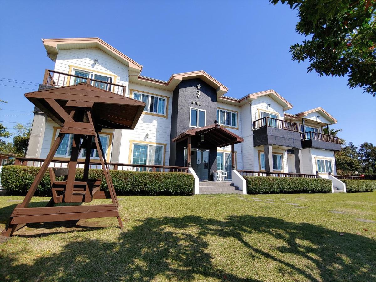 Gyulhouse Pension Seogwipo Exterior photo